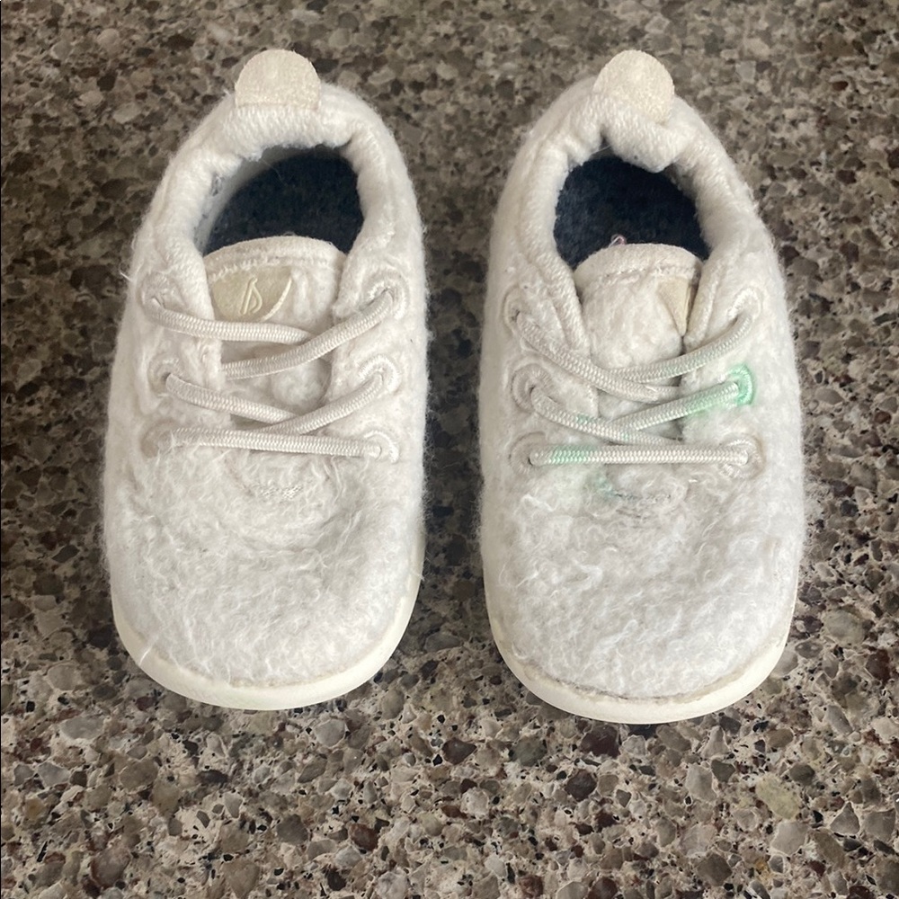 White Allbirds toddler shoes size 6